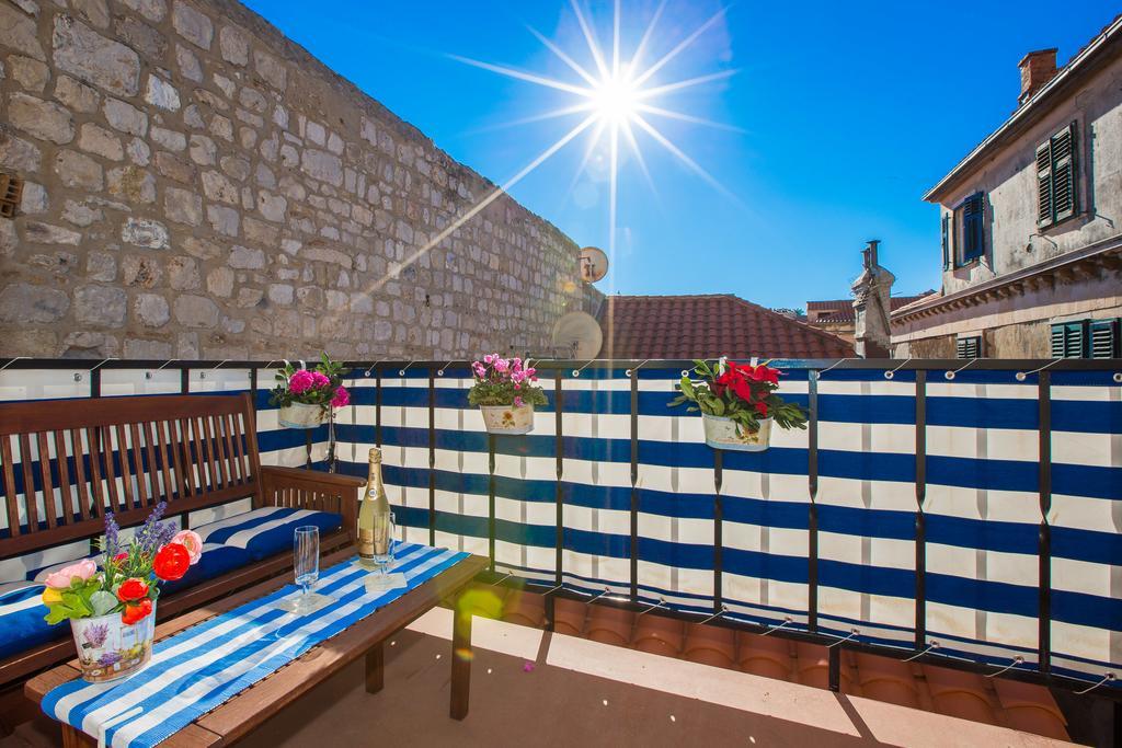 Relaxing Apartment Paulina With Balcony Dubrovnik Room photo